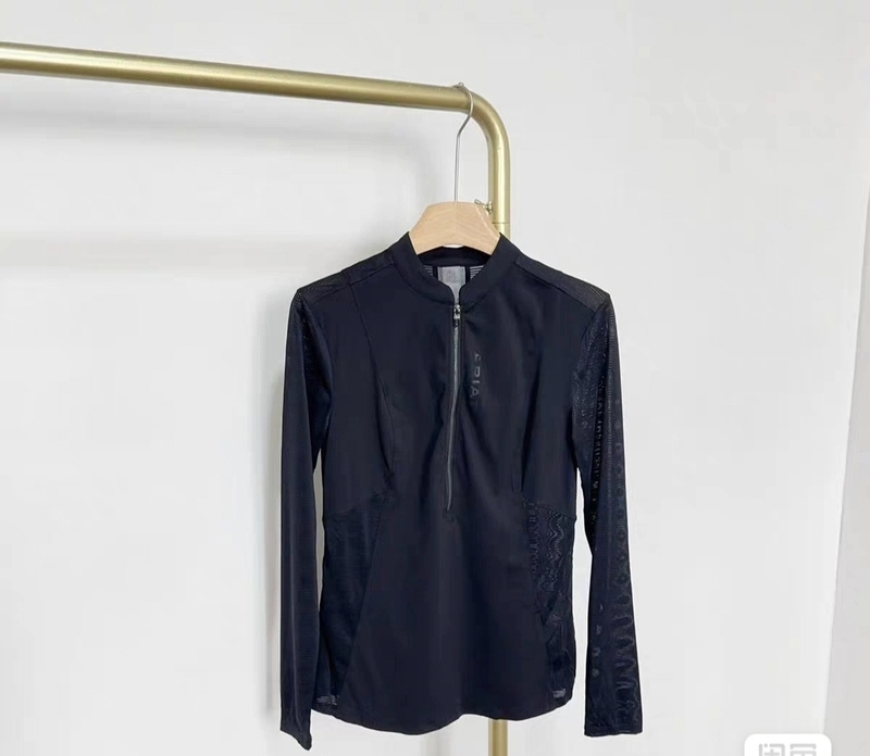 Ariat Equestrian Long-Sleeved Sun Protection Clothing Ariat Equestrian Long-Sleeved Sun Protection Clothing