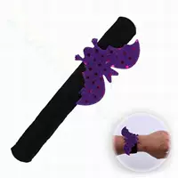 5 Хэллоуин стреляет в фиолетовую летучую мышь