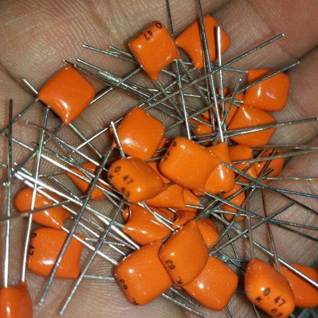 63V imported CBB capacitor 105 1UF 0 47UF 470N 474J63 film 5 foot distance spot