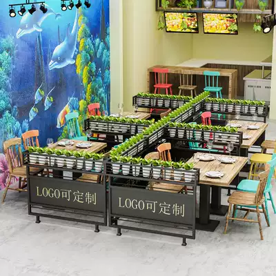 Iron low partition decoration dining room Creative Screen Hotel flower frame industrial wind wall half hollow hollow short fence card seat