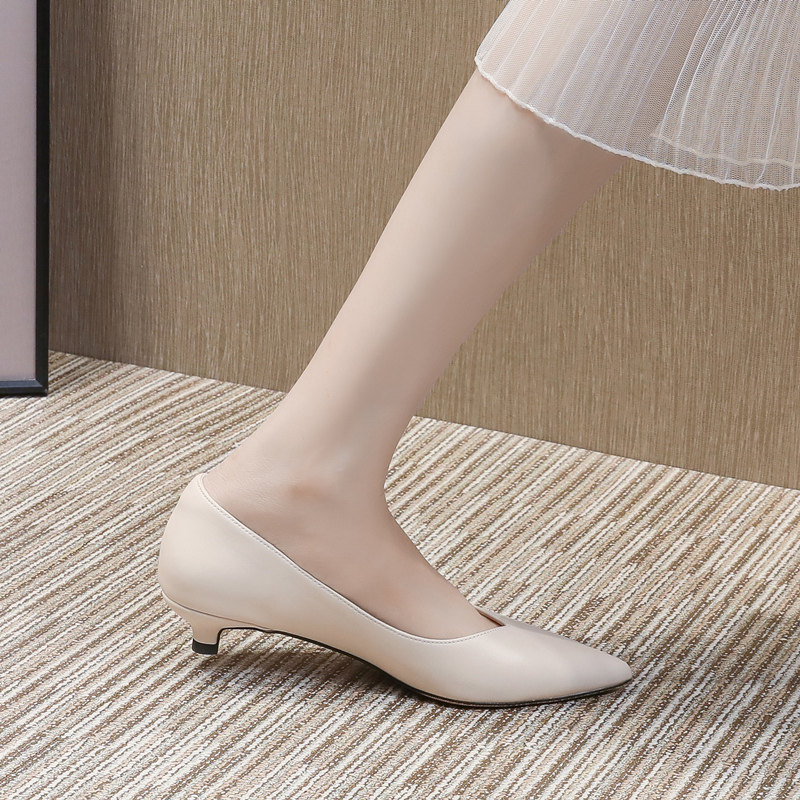2026 New Style Pointed Toe Stiletto High Heels for Women, French Style Professional Soft Leather Shoes, Versatile Low Heel Kitten Heel Flats