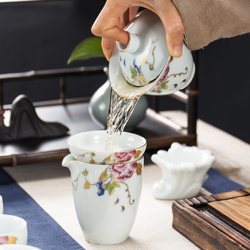 In building a complete set of blue white porcelain kung fu tea set shadow green tea tureen tea tea see colour porcelain tea set