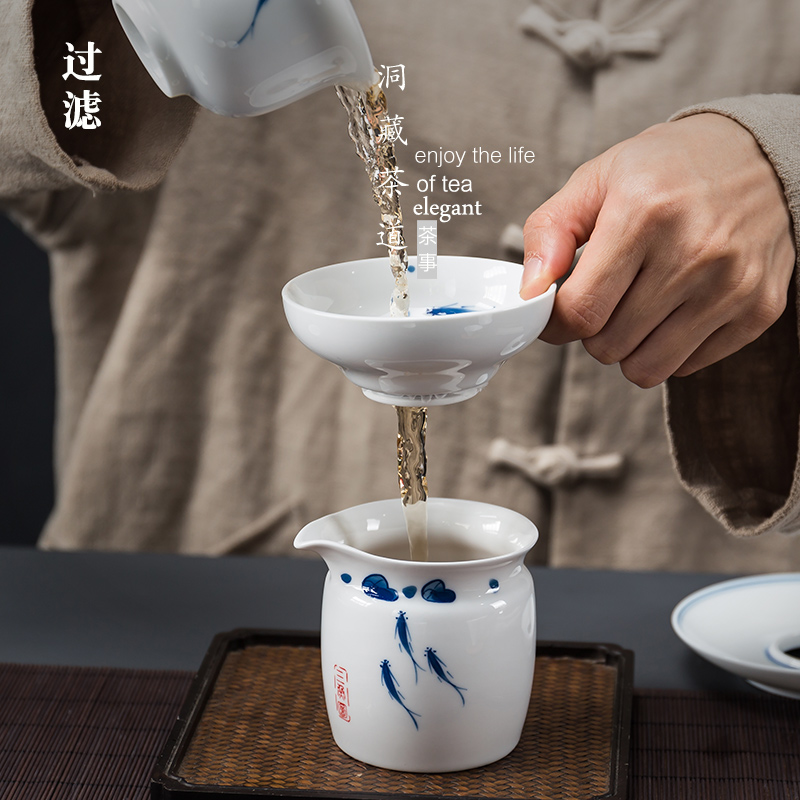 Fish play in building ceramics) hand make tea tea tea every filter mesh kung fu tea accessories