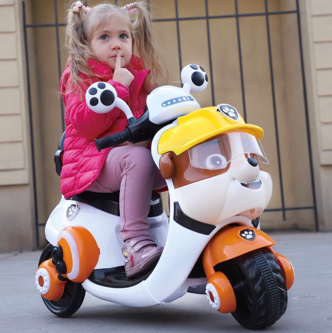 Barking team children's electric car can sit people male and female children Baby children tricycle battery charging toy car