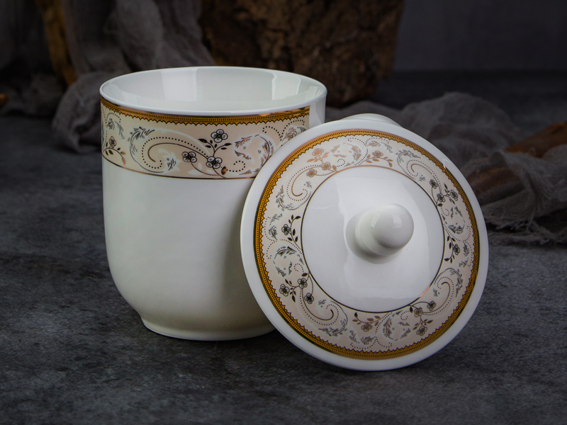 Jingdezhen ceramic cups with cover office keller cup and meeting the custom LOGO household reception tea cup