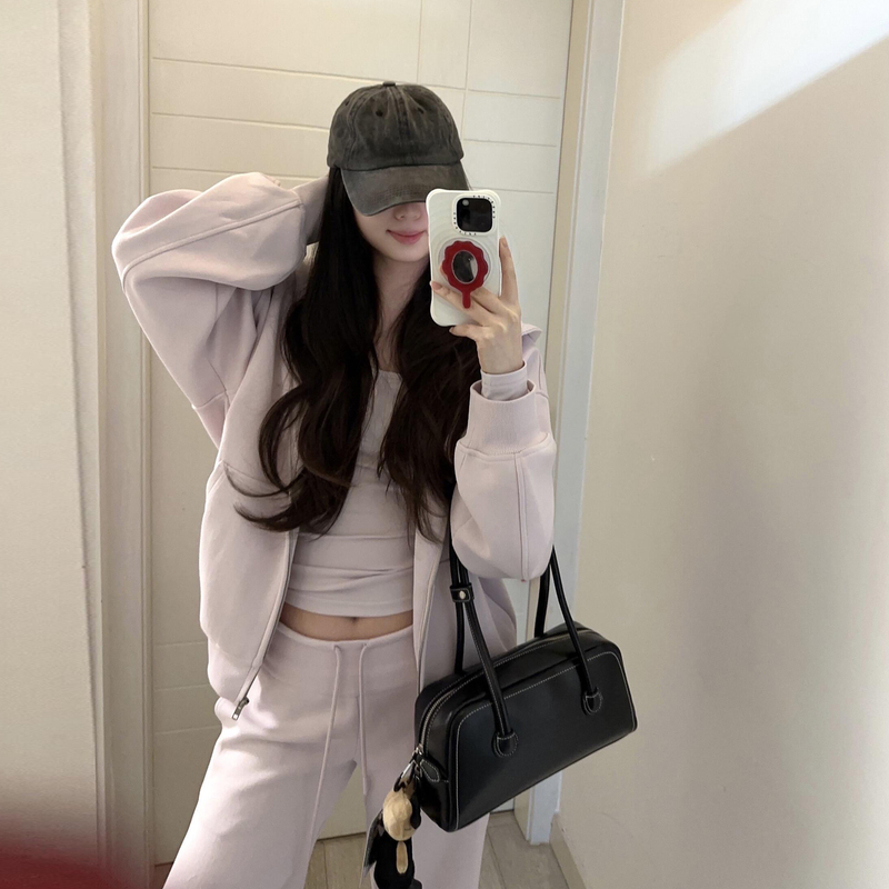 Korean Style Casual Sportswear Set for Women, Spring and Autumn Fashion, Loose Hooded Sweatshirt, Wide-Leg Pants, Casual Two-Piece Set, Trendy Korean Style Casual Sportswear Set for Women, Spring and Autumn Fashion, Loose Hooded Sweatshirt, Wide-Leg Pants, Casual Two-Piece Set, Trendy