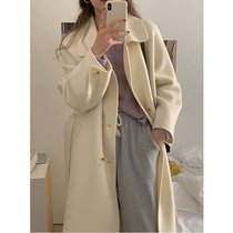 Autumn and winter woolen coat women 2021 new little man Hepburn wind woolen coat long Japanese thick