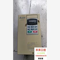 A Delta B series 3 7KW inverter. The casing is yellowed and the bottom corner is broken. Please inquire before bidding.