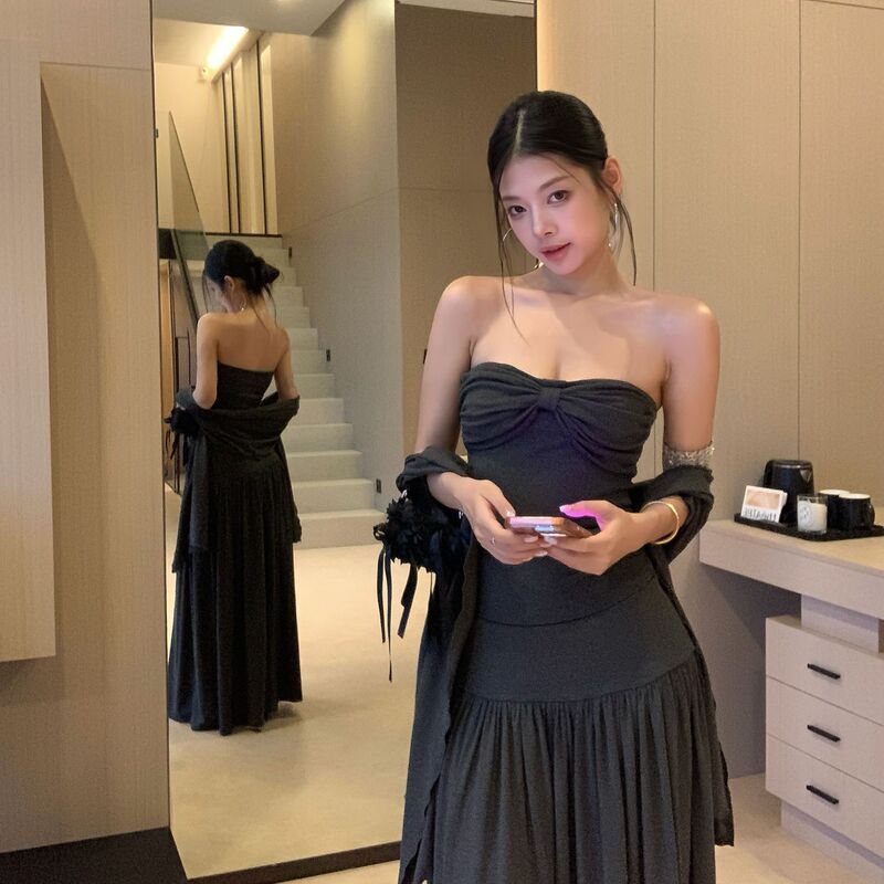 .Tongtong Cool and Elegant Pure Desire Vibe Strapless Dress Set 2026 Slimming Three-Piece Set .Tongtong Cool and Elegant Pure Desire Vibe Strapless Dress Set 2026 Slimming Three-Piece Set