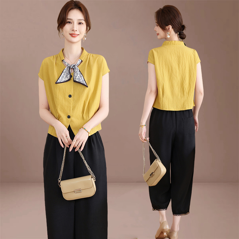 Mom's Summer Outfit, Stylish Suit for Women, 2026 New Model, Middle-Aged and Elderly Casual Fashion, Elegant Silk Scarf, Cotton and Linen Short-Sleeved Top Mom's Summer Outfit, Stylish Suit for Women, 2026 New Model, Middle-Aged and Elderly Casual Fashion, Elegant Silk Scarf, Cotton and Linen Short-Sleeved Top