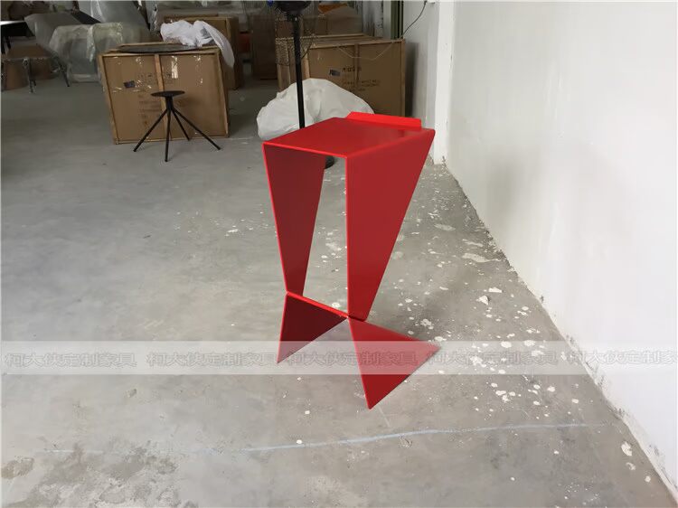 Ke Daxia Nội thất thời trang cổ điển Ghế thép Bar Thiết kế hiện đại Nghệ thuật Sáng tạo Đơn giản KTV Bar Ghế - Giải trí / Bar / KTV bàn đứng quán bar