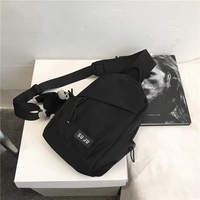 Черная подвеска, значок