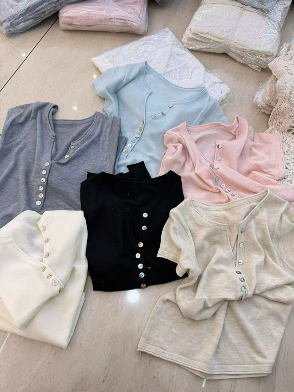 Henry V-Neck Knitted T-Shirt for Women, Summer Lightweight, Slim Fit, Everyday Simple Korean Style Versatile Short-Sleeve Base Shirt Top