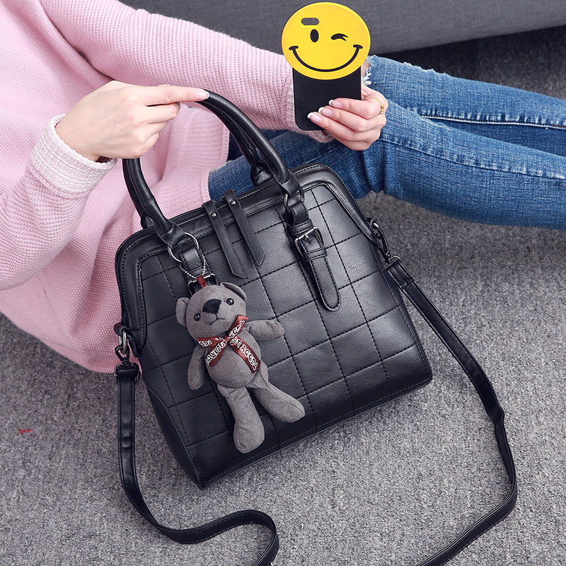 The European Station Lady Bag 2021 new fashion shortshell bag bag bag bag bag bag bag bag