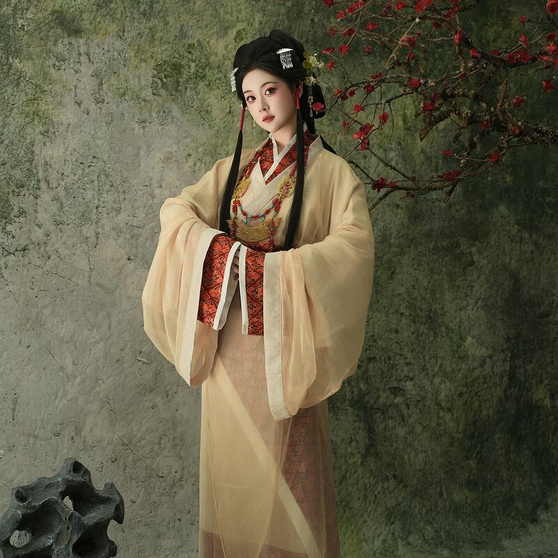 Jiuquxi Original Hanfu for Women - Yunsha Straight Skirt Outer Shirt with Dark Pattern Jacquard, Restored Style from Ma Wangdui, Spring and Autumn Style Jiuquxi Original Hanfu for Women - Yunsha Straight Skirt Outer Shirt with Dark Pattern Jacquard, Restored Style from Ma Wangdui, Spring and Autumn Style