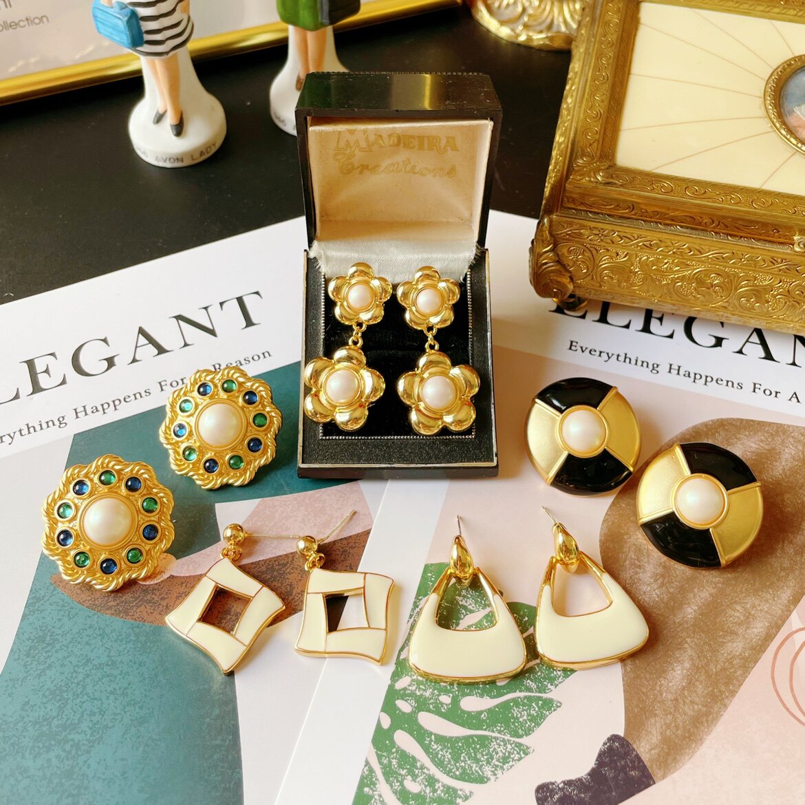 Ananasvintage European and American retro in wind network red earrings red earrings of pearl enamel anti-allergic hundred and ear nails