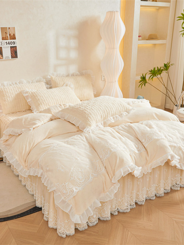 Winter Thickened Milk Velvet Bed Skirt Style Four-Piece Set, Warm Double-Sided Coral Fleece Duvet Cover, Flannel Bedspread, Quilt Cover 4