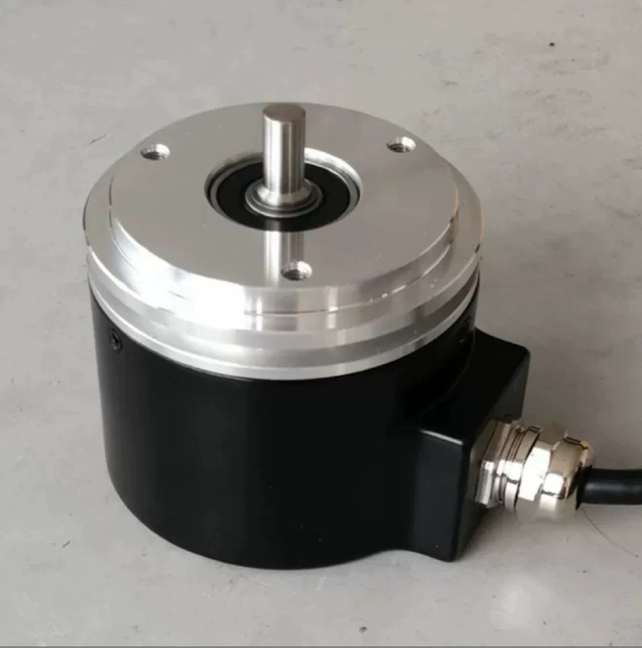全新ROD 426 4500 01-03海德汉增量型编码器