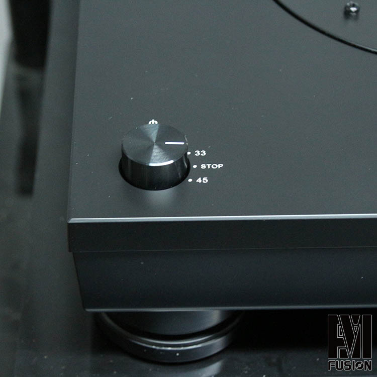 bán đầu đĩa than loa kèn	 Ngân hàng quốc gia mới Tam giác sắt LP5 AT-LP5 Ổ đĩa trực tiếp USB Đĩa đen Ghi tại Bắc Kinh 	đầu đĩa than crosley