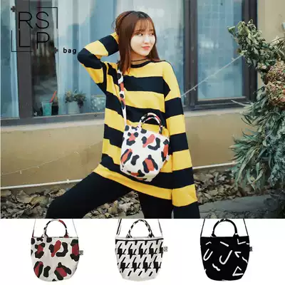 Ruo Suliang original homemade ins Super fire bag mini cute Japanese and Korean version of female shoulder crossbody small canvas bag