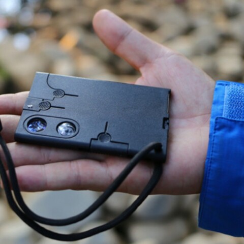 Multifunctional combination tool card military knife outdoor folding knife universal portable Portable Life-saving equipment field camping