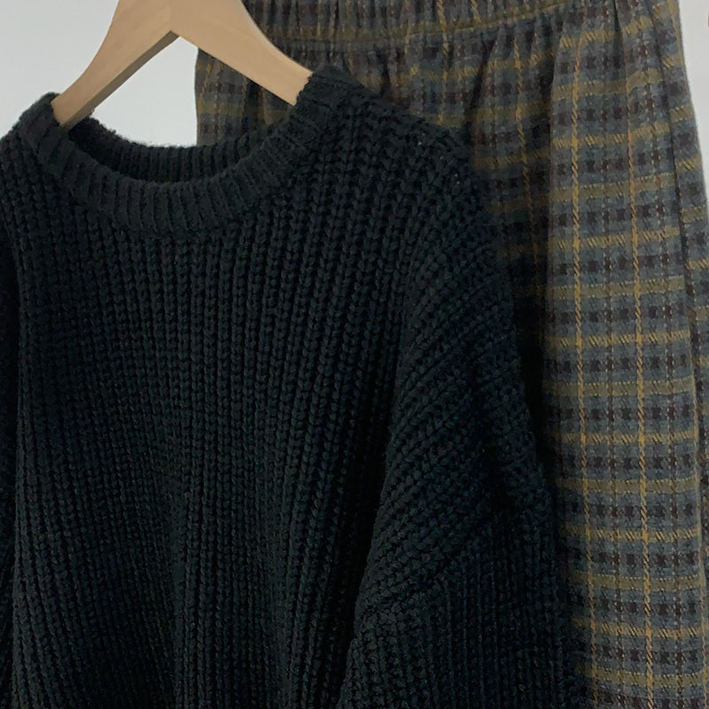 Spring, Autumn and Winter Black Round-Neck Loose, Lazy, Gentle and Cool Style Knitted Sweater Top European Style High-End Sweater for Women
