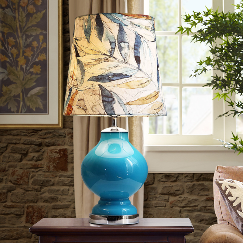Left and right should be American blue table lamp bedroom bedside lamp study living room simple personality warm warm light