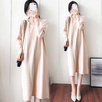 Pregnant women autumn dress 2019 new Korean version of pregnant women fashion autumn pregnant women long sweater loose knitted skirt