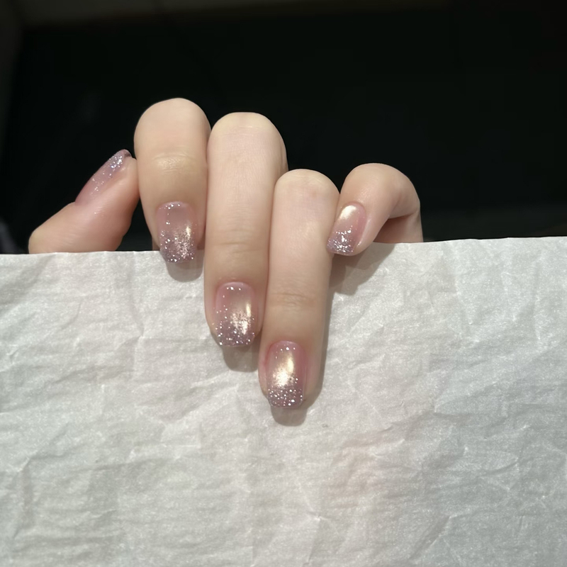 Purely Handmade Wearable Nail Art, Dazzling Purple Crushed Diamond Glass Beads, Cat Eye, Brightening and Elegant Nail Patches for Short Nails