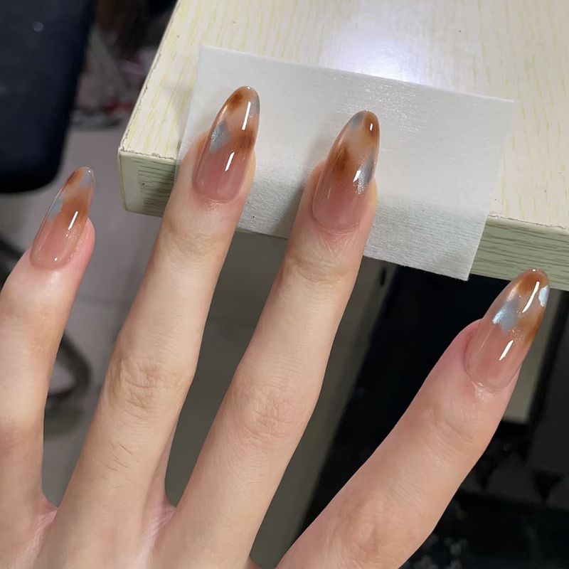 Handmade Wearable Nail Art for Autumn and Winter, Ice Blue Cat Eye Amber Gradient Nail Art, Caramel Brown, Brightening and Elegant Wearable Nail Art