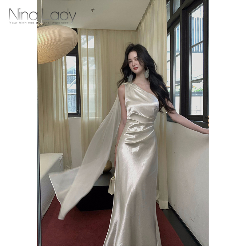 Ninalady Elegant Style One-Shoulder Sleeveless Satin Long Dress with Ribbons, High-End and Classy Ladylike Style Banquet Dress Ninalady Elegant Style One-Shoulder Sleeveless Satin Long Dress with Ribbons, High-End and Classy Ladylike Style Banquet Dress