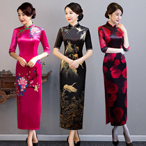 Golden velvet long cheongsam 2021 new female retro slim mid-sleeve catwalk show costume modified version dress