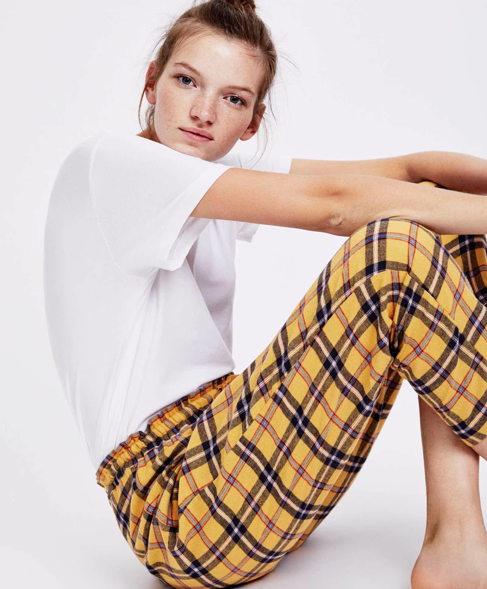 Oysho mùa thu đông giảm giá Flannel mid-eo sọc quần nhà quần quần cotton nữ 30334623325 quần short nữ lưng cao