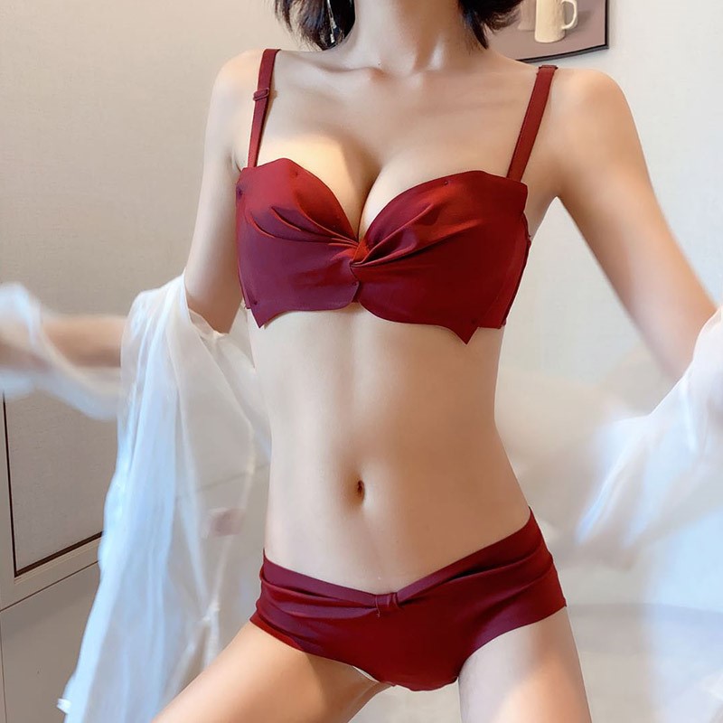 The sexy cat's life year underwear lady wine red marriage bride small bra gathering steel-free ring bra suit