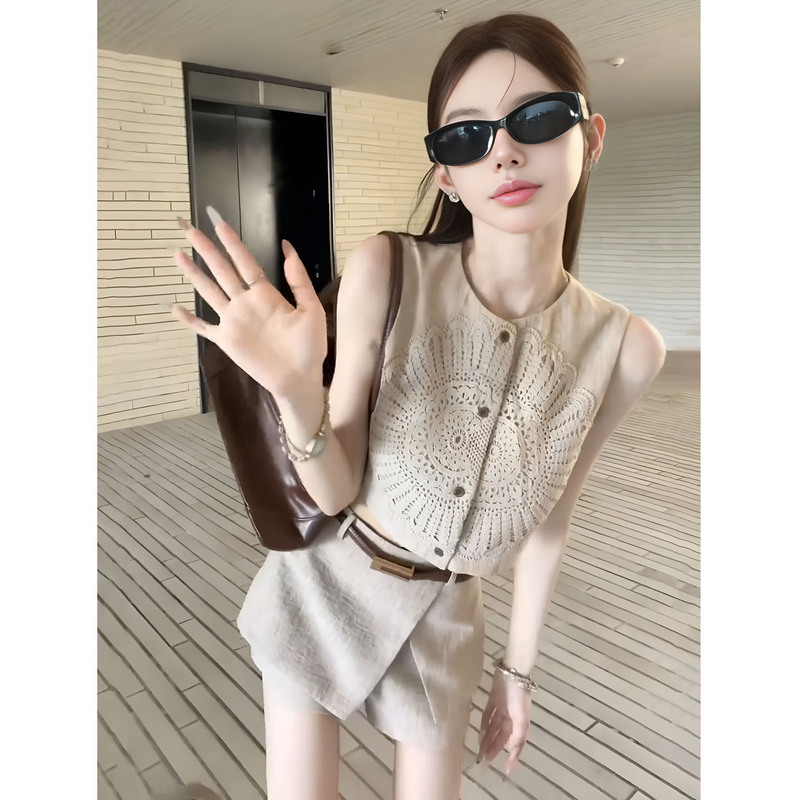 Casual Outfit Set for Women, Summer Korean Style, Beautiful and Elegant Linen Vest and Shorts Two-Piece Set