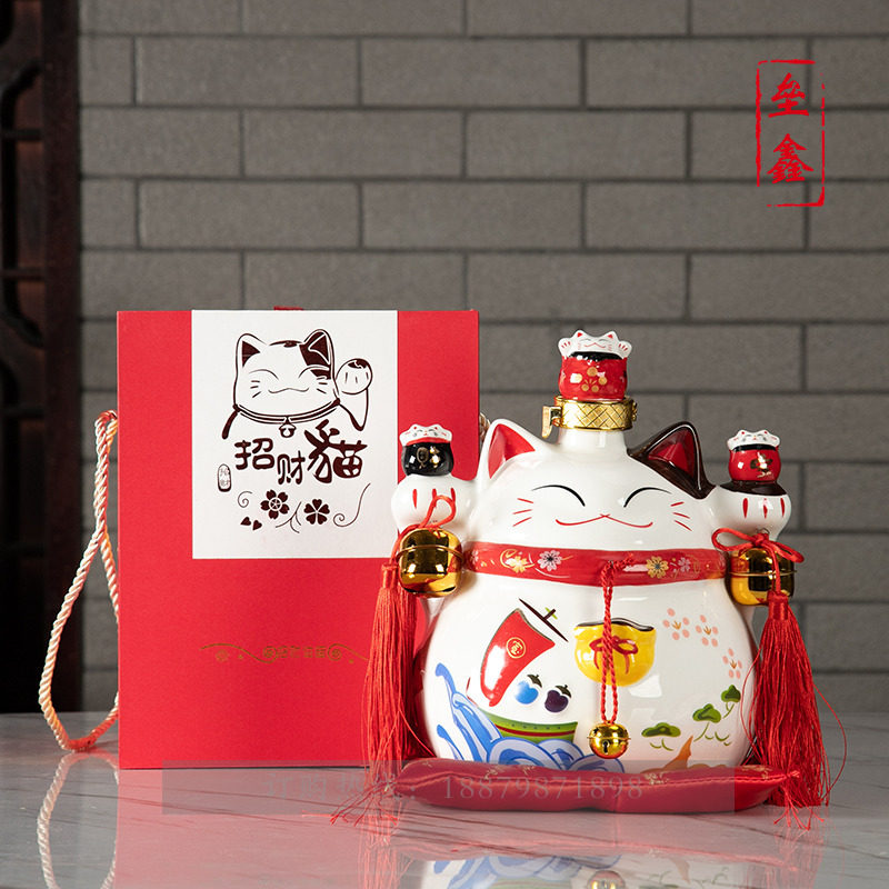 Empty wine bottle swing piece Jingdezhen Ceramics Hospitality cat 3 catwalk Crafts Creative Home Adornment Wine Pot Wine Pot