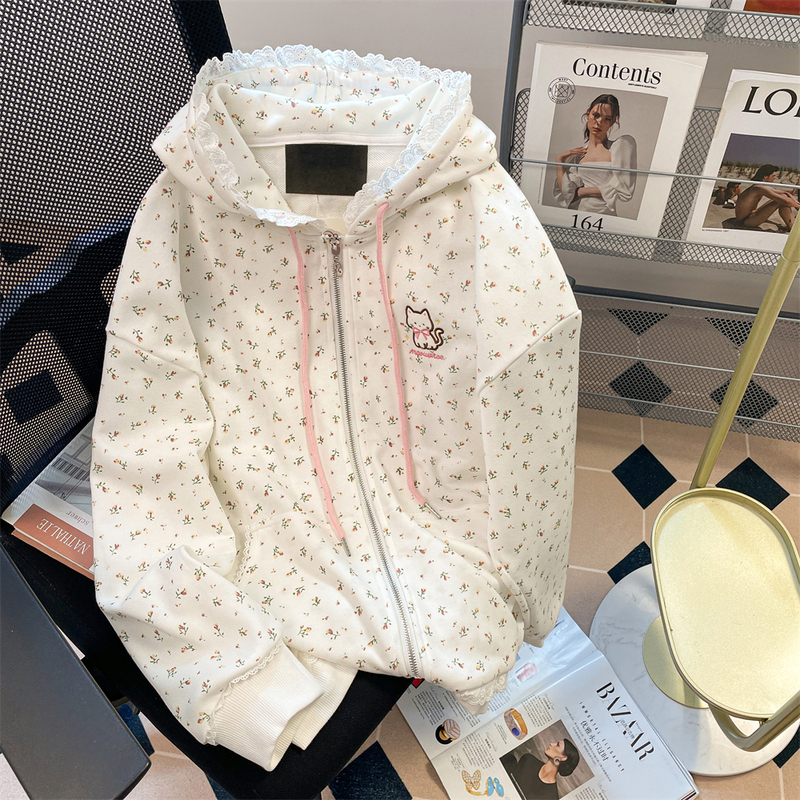 Cute Japanese-Style Floral Sweatshirt Cardigan for Men and Women, Sweet and Lazy Lace Hooded Jacket for Spring and Autumn