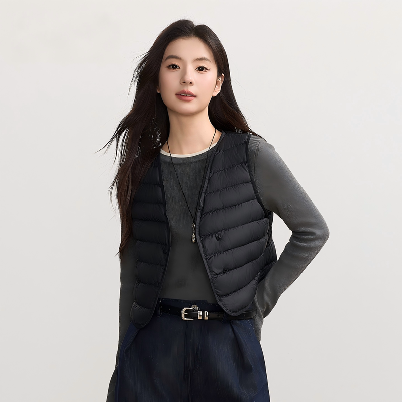 V-Neck Lightweight down Vest Inner Layer for Women 2026 Autumn and Winter New Versatile Warm Vest Trendy V-Neck Lightweight down Vest Inner Layer for Women 2026 Autumn and Winter New Versatile Warm Vest Trendy