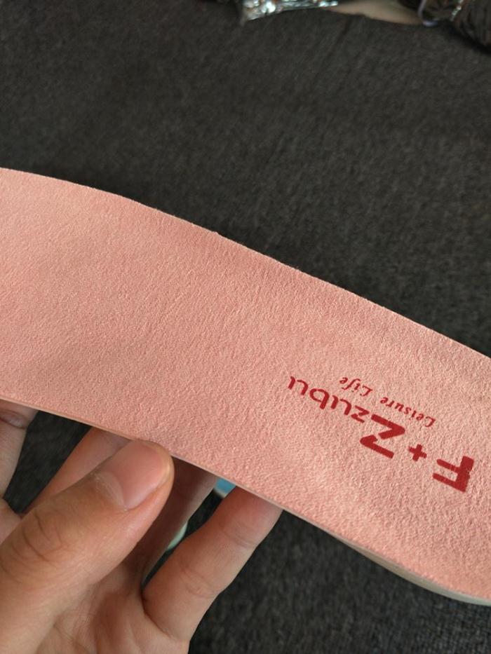 Mẫu nữ dày tăng khả năng chống sốc chống trượt Giày nữ đế lót mồ hôi khử mùi mềm hỗ trợ thể thao đàn hồi 30 nhân dân tệ lót giày bitis