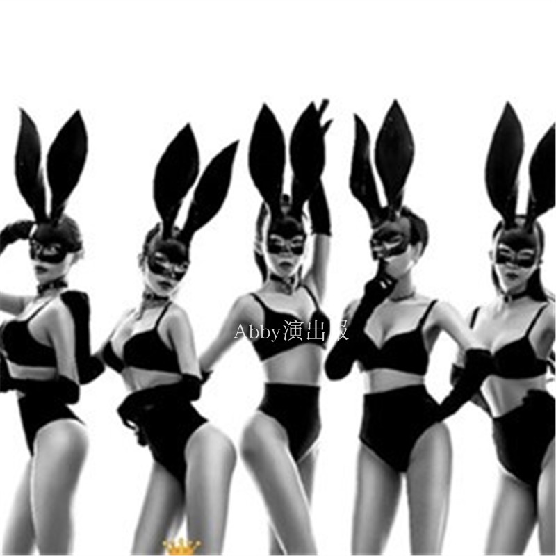 Dark Black Nightclub in Europe and America GOGO Dance Team performed to serve black rabbit mask stereo rabbit ears to act out masks 