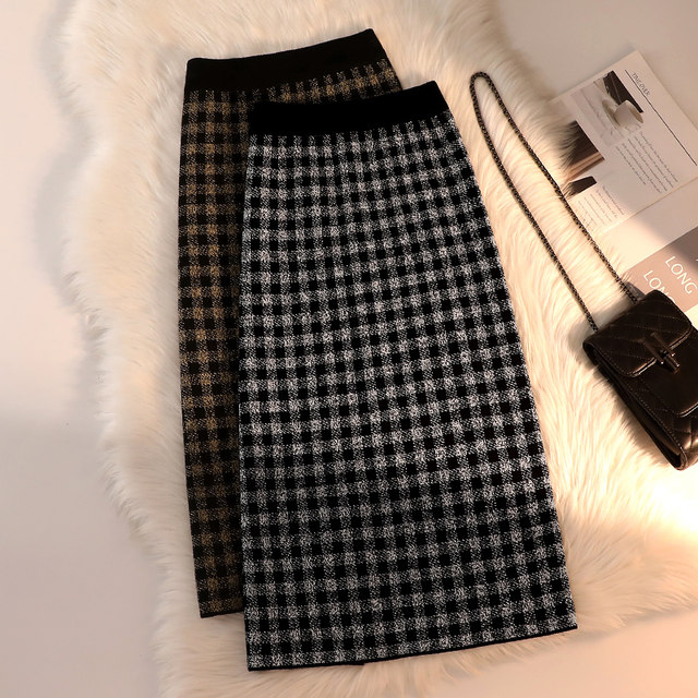 Knitted plaid skirt women 2022 autumn and winter new retro small mid-length slim straight one-step skirt