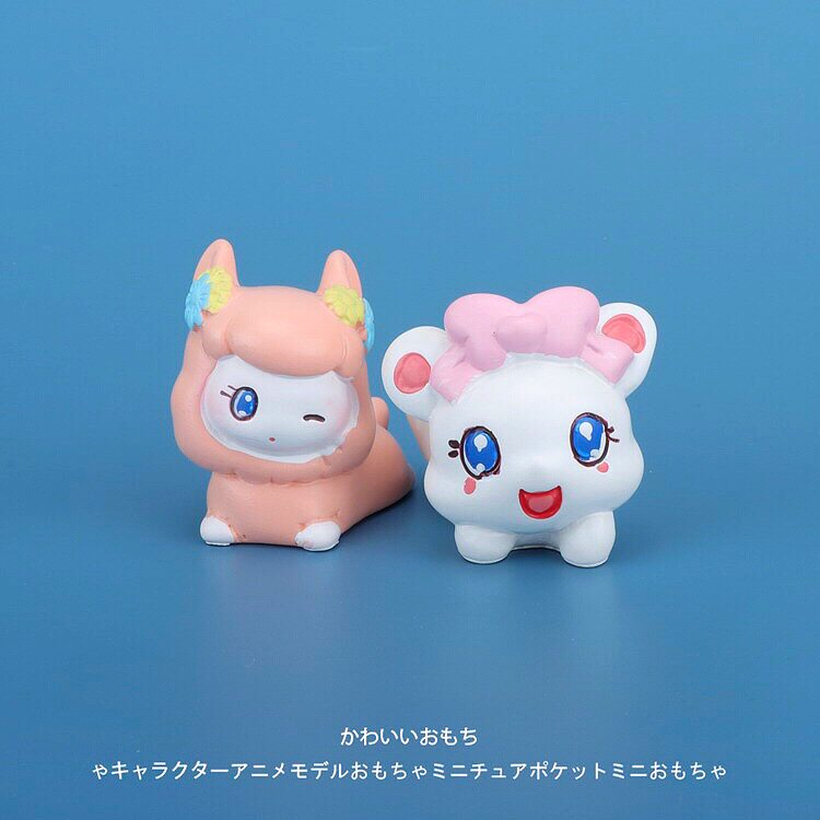 Simulation Day Style Cute Little Kitty Goat Hump Cartoon Animal Model Car Microscape Pendulum Doll Toy doll Toys