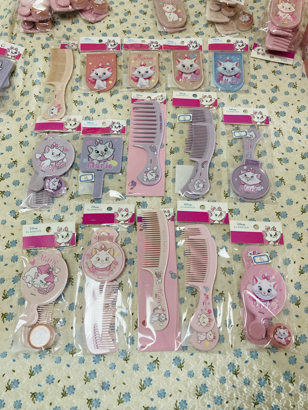 Authentic Thai Mary Cat Small Comb, Small Mirror, Contact Lens Case Set Combination