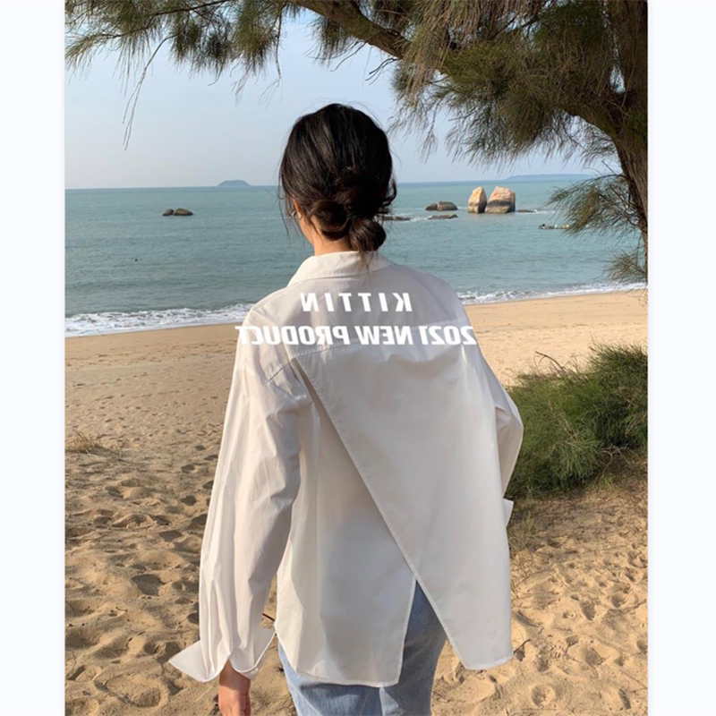 Korean-Style White Sun-Protective Shirt, Unique and Stylish, with a Slit in the Back, Sexy Shirt for Women, Loose and Lazy, Hong Kong-Style Chic Top