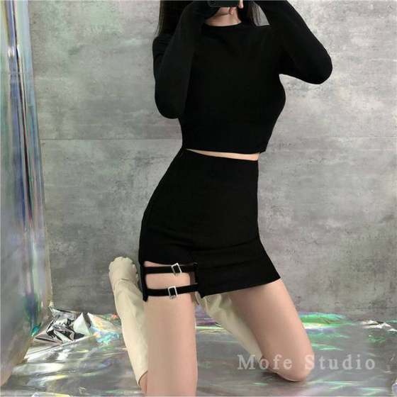 Summer black popular body A-line hip-hugging short skirt 2024 Korean version versatile sexy irregular high-waist leg ring skirt