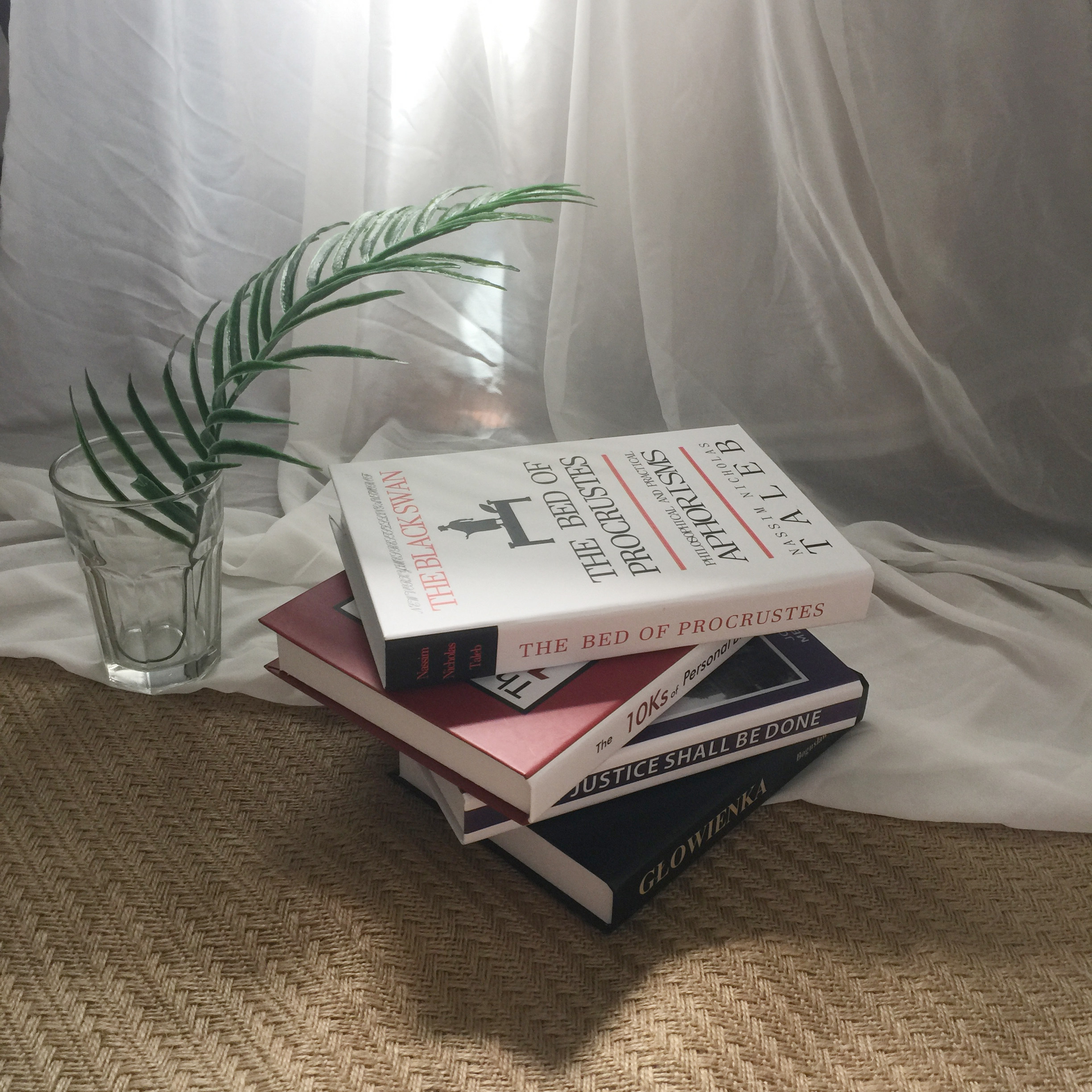 Nordic simply in wind furniture placed to shoot English book shoot props retro English simulation book