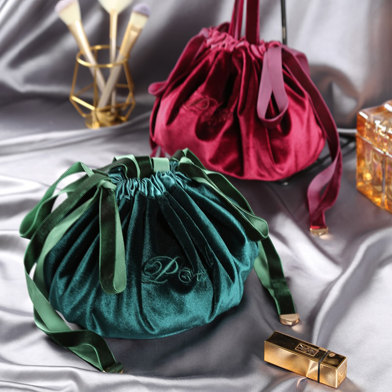 New Lazy Drawstring Cosmetic Bag Large-capacity Portable Travel Cosmetics Storage Bag Female Net Red Ins Wind Super Fire