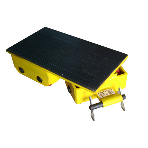 Carrying a small tank car universal tank car turtle car 180 degree rotating tank car 6T8T12T