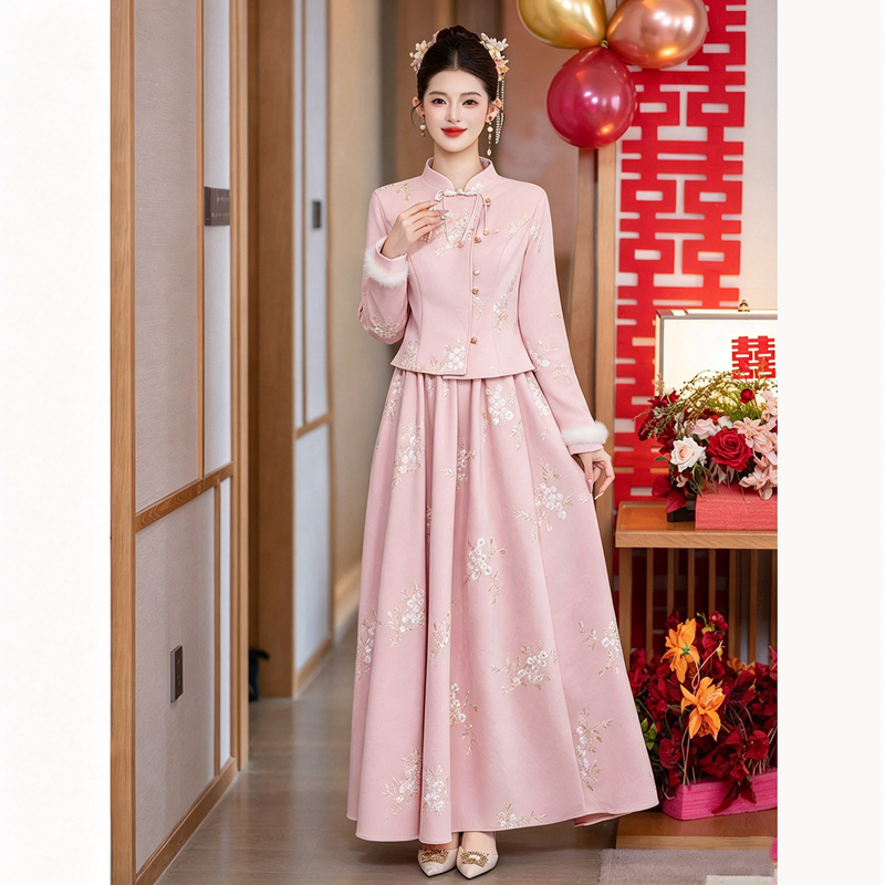 New Chinese-Style Toast Dress for Female Brides, High-End Qipao Engagement Dress, Wedding Reception and Homecoming Outfit, Suitable for Daily Wear New Chinese-Style Toast Dress for Female Brides, High-End Qipao Engagement Dress, Wedding Reception and Homecoming Outfit, Suitable for Daily Wear