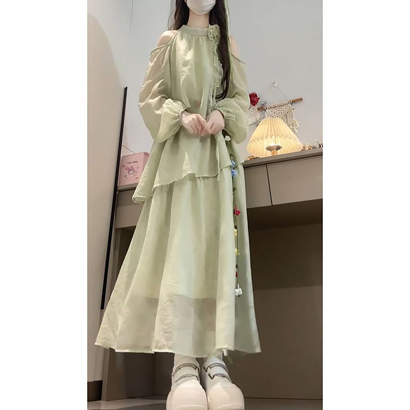 2026 Early Spring Gentle and Flowing Resort-Style Green Off-The-Shoulder Dress with Three-Dimensional Floral Design, Elegant Irregular Long Dress